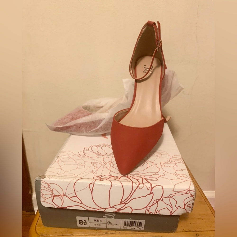 JC Strappy Pointed Toe Heels